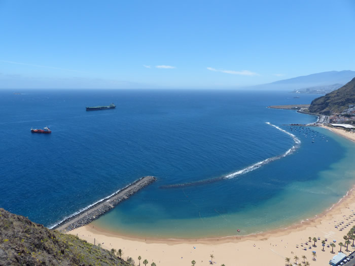 La playa de las teresitas aux îles Canaries